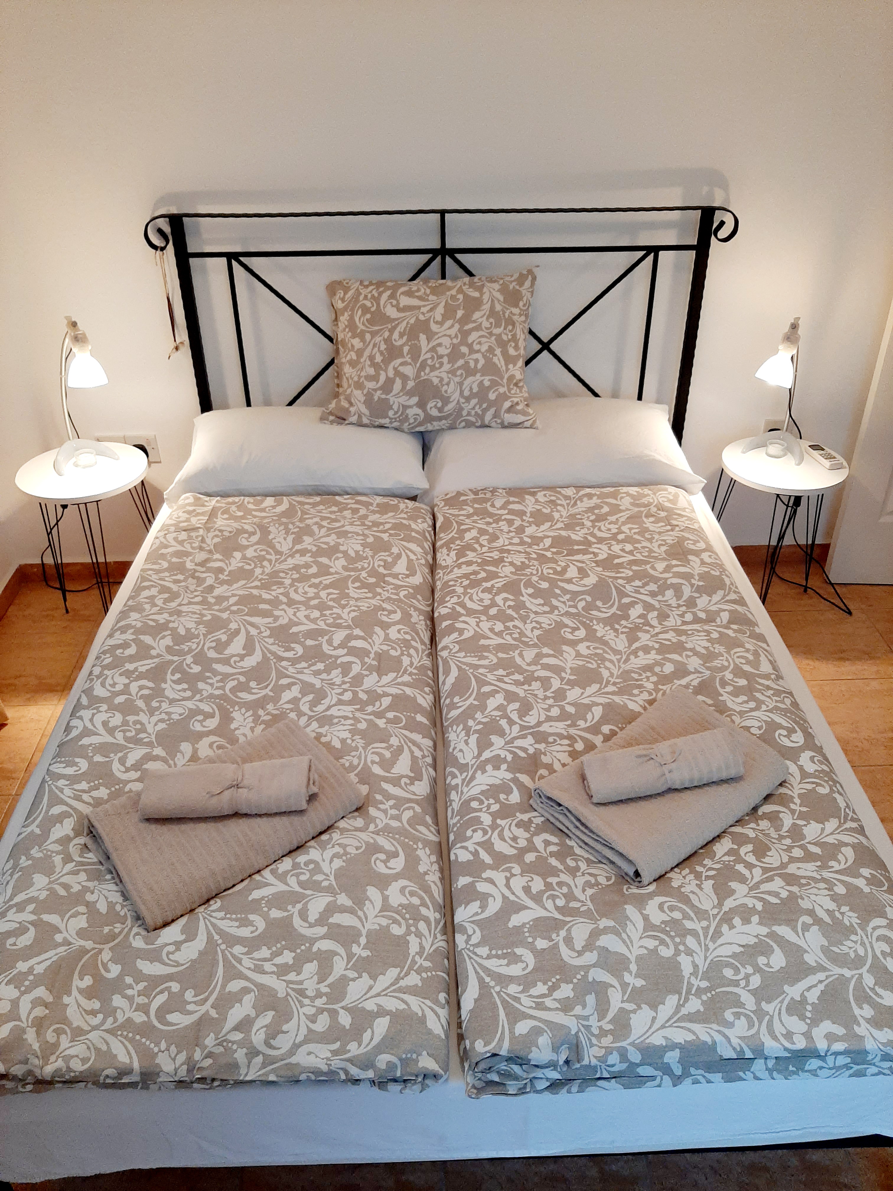 Schlafzimmer 2
